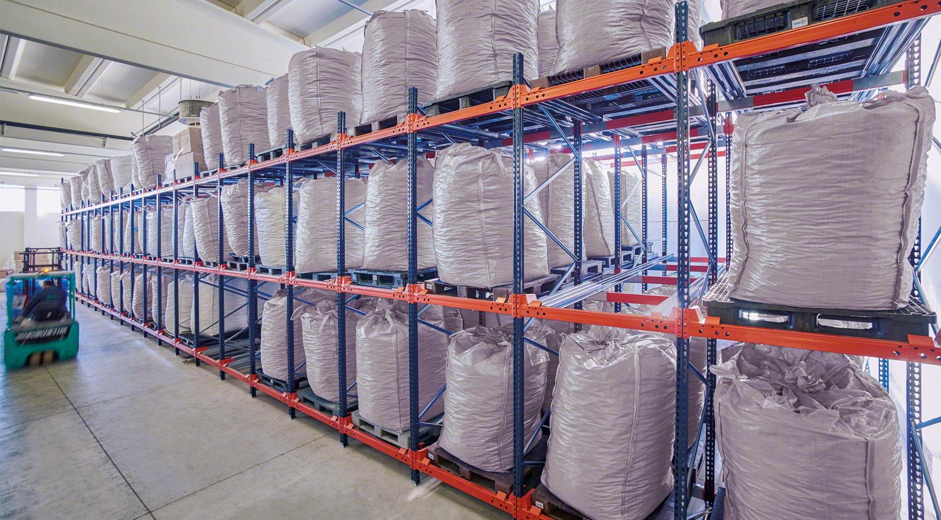 Maximize Your Warehouse Space with the Right Racking System